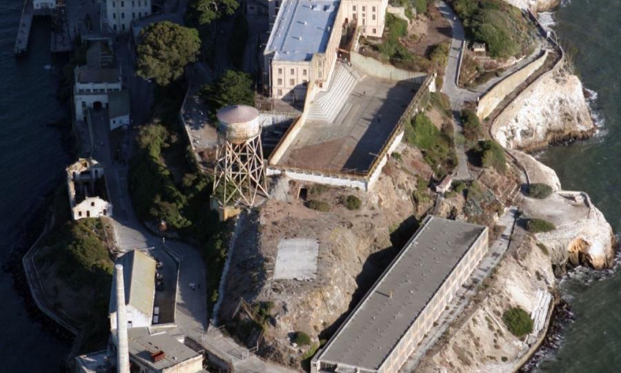 Cerca de 200 mexicanos atendidos en centro Alcatraz de Florida por redadas migratorias