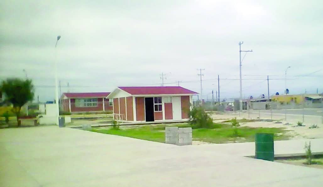 Suspensión de clases por falla eléctrica en Escuela Primaria "Roberto González Barrera"