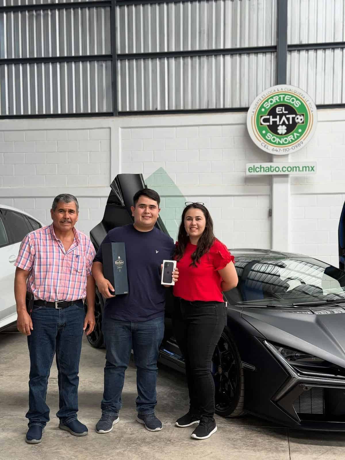 Irving Dagoberto Riojas elige el efectivo y no el combo de autos tras histórico sorteo de SUMCM