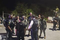 Aseguran drogas  y armas en cateo; hay una mujer detenida