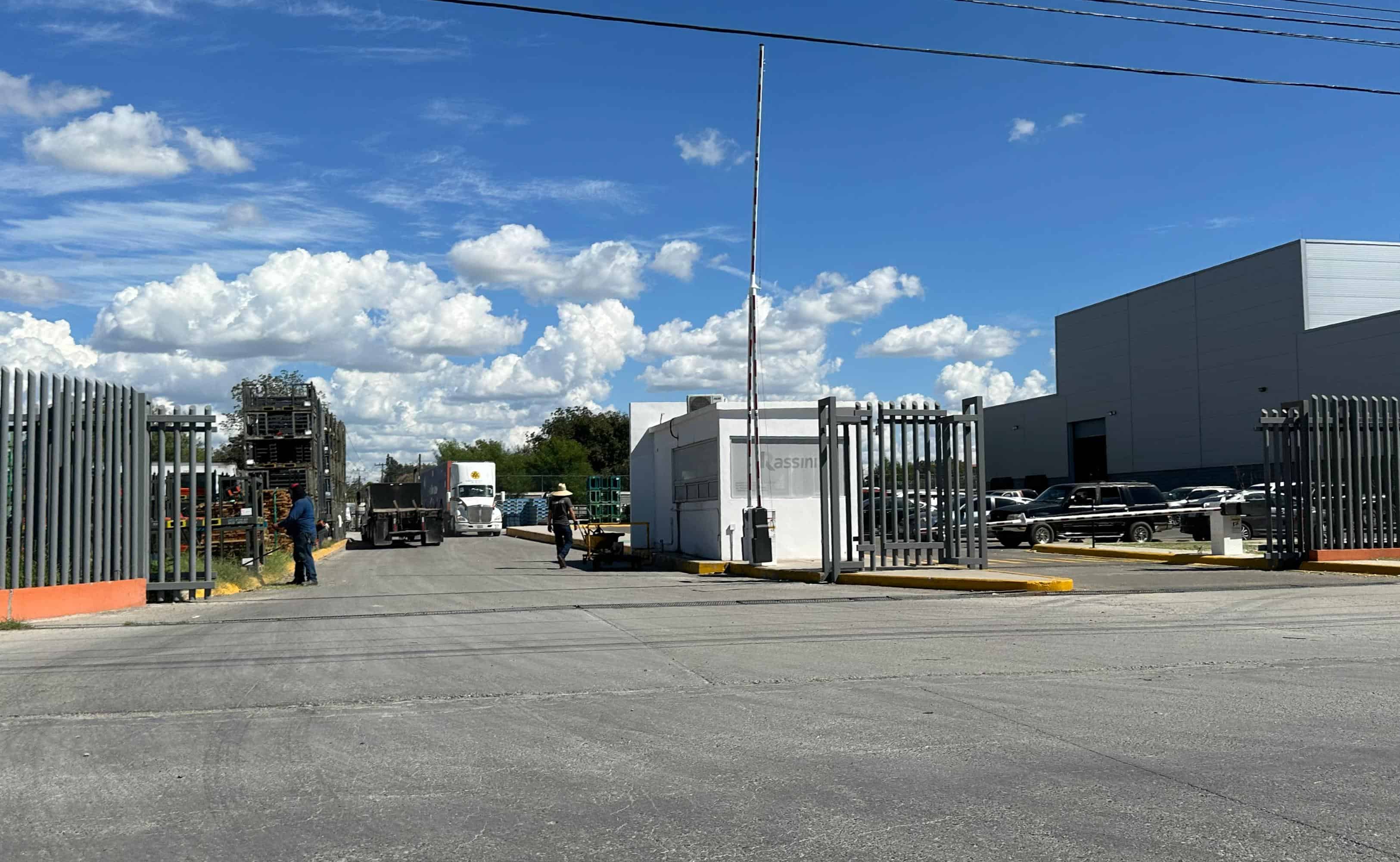 Despliega Gobierno del Estado apoyo a empleados de Rassini tras ajustes en Planta Resortes