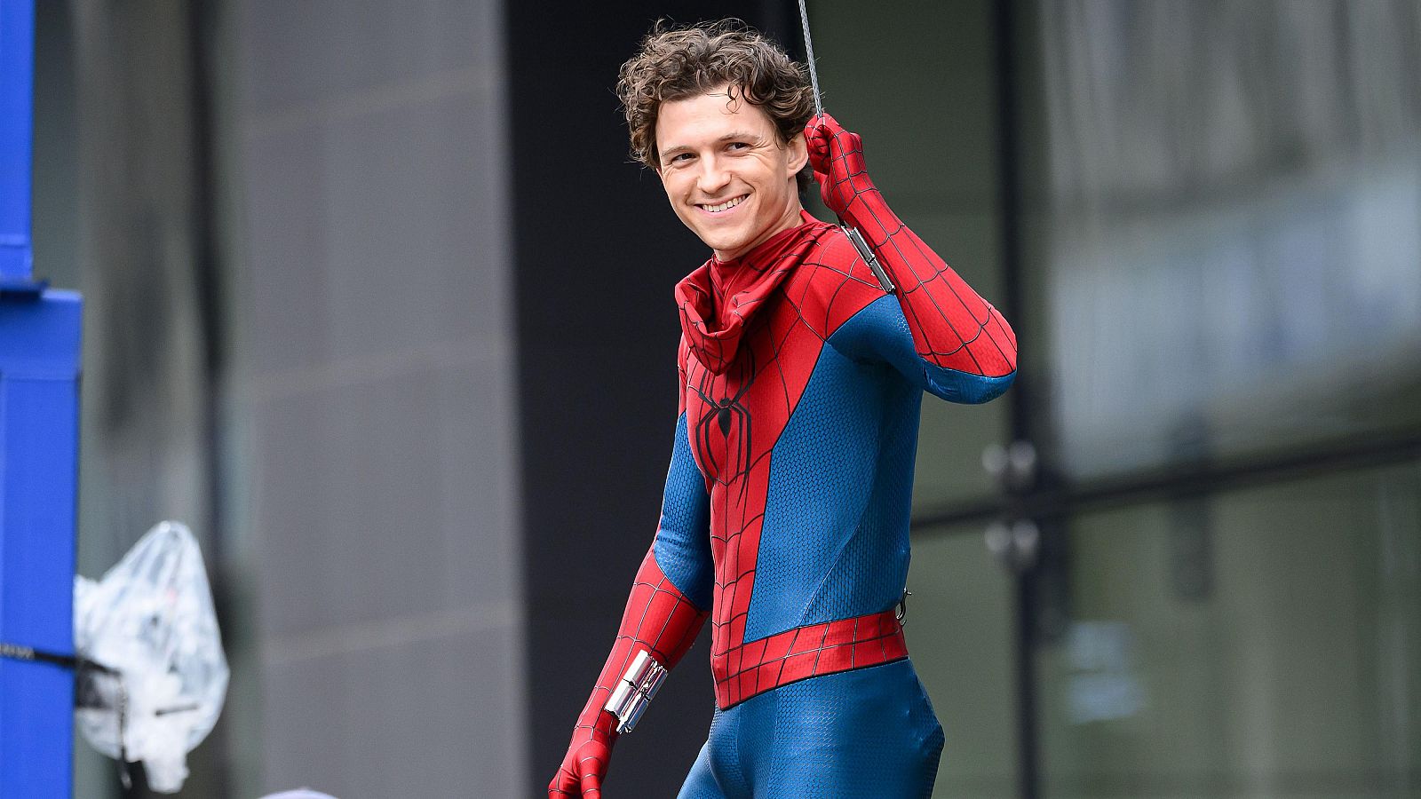 Tom Holland hospitalizado tras accidente en rodaje de Spider-Man: Brand New Day