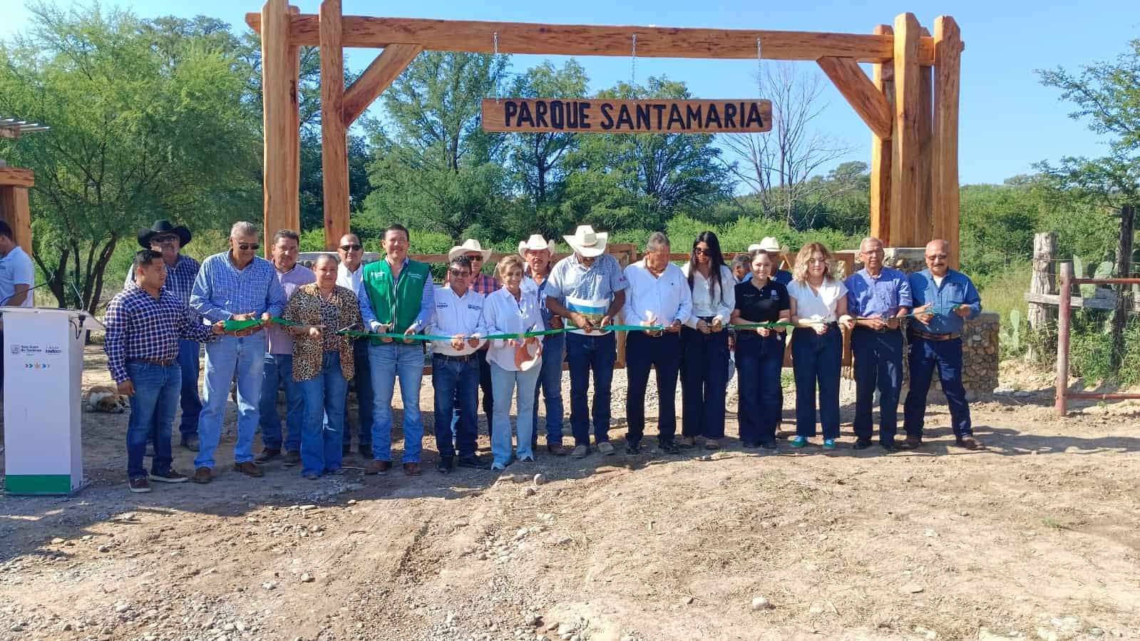 Alcalde de San Juan de Sabinas lidera inauguración del Parque Recreativo Santa María
