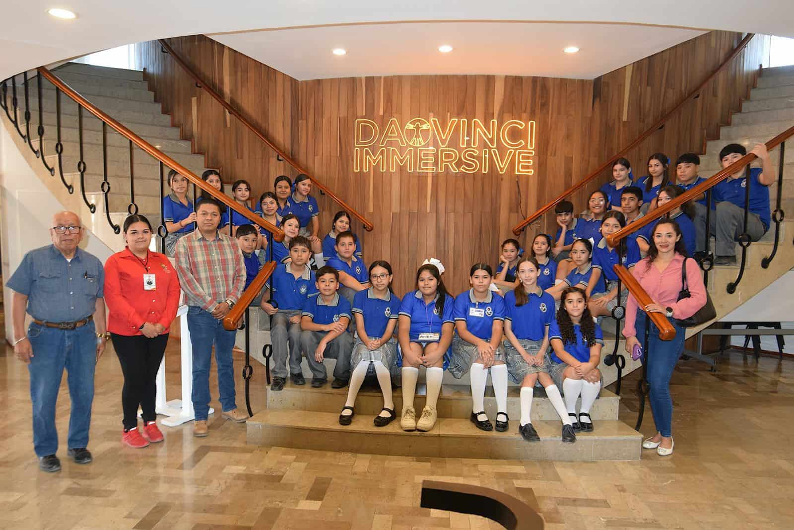 Alcaldesa Yesica Sifuentes promueve educación cultural a través de exposición Da Vinci