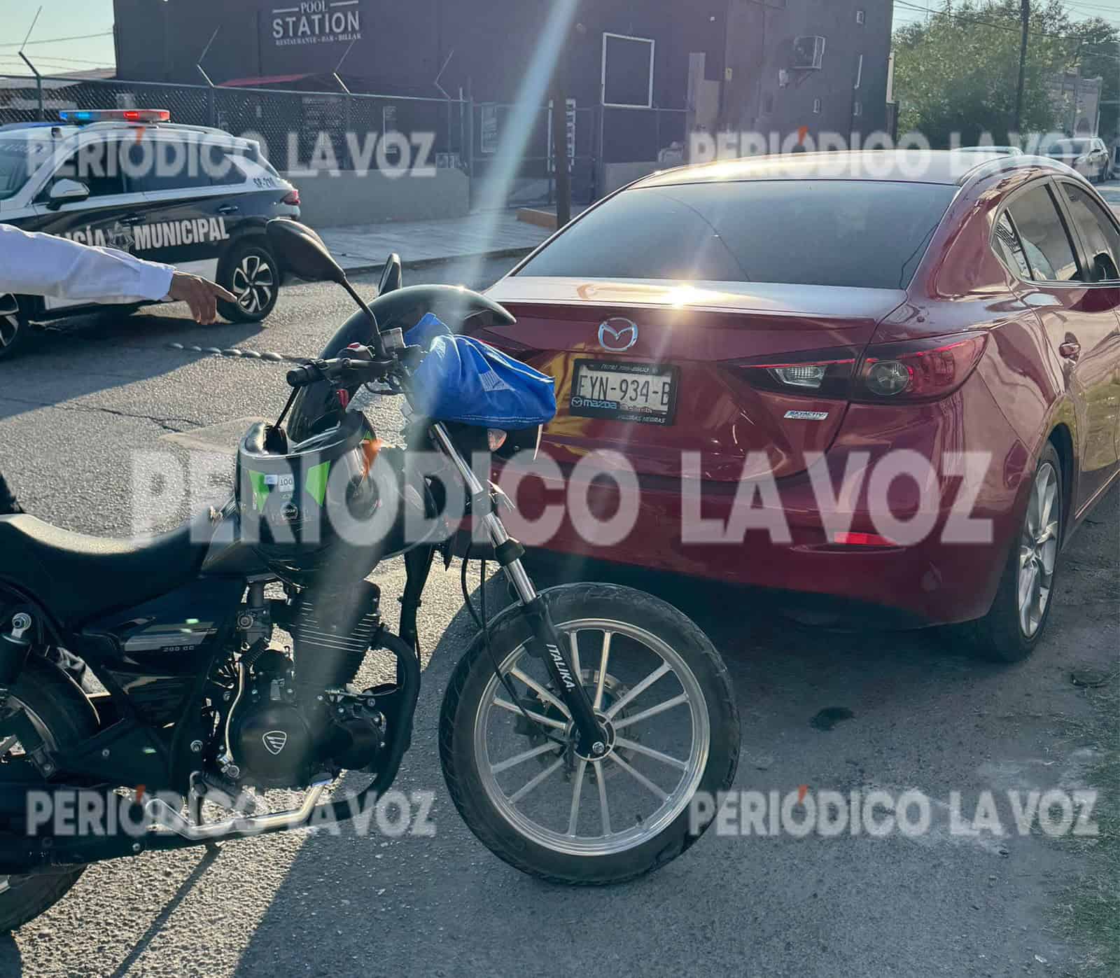 Oficial de Polic&iacute;a de Monclova Resulta Herida en Accidente Vial
