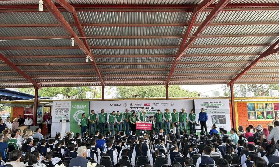 Gobernador de Coahuila destaca importancia de educación con entrega de mobiliario escolar