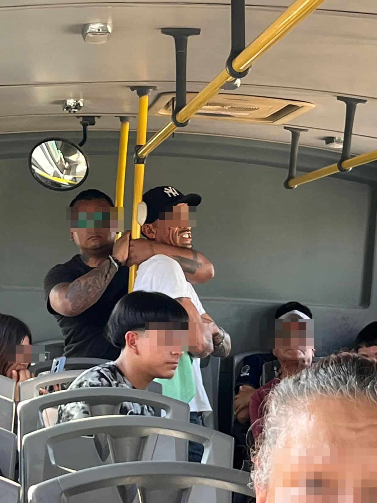 Detienen a hombre por acosar a menor en transporte público de Piedras Negras