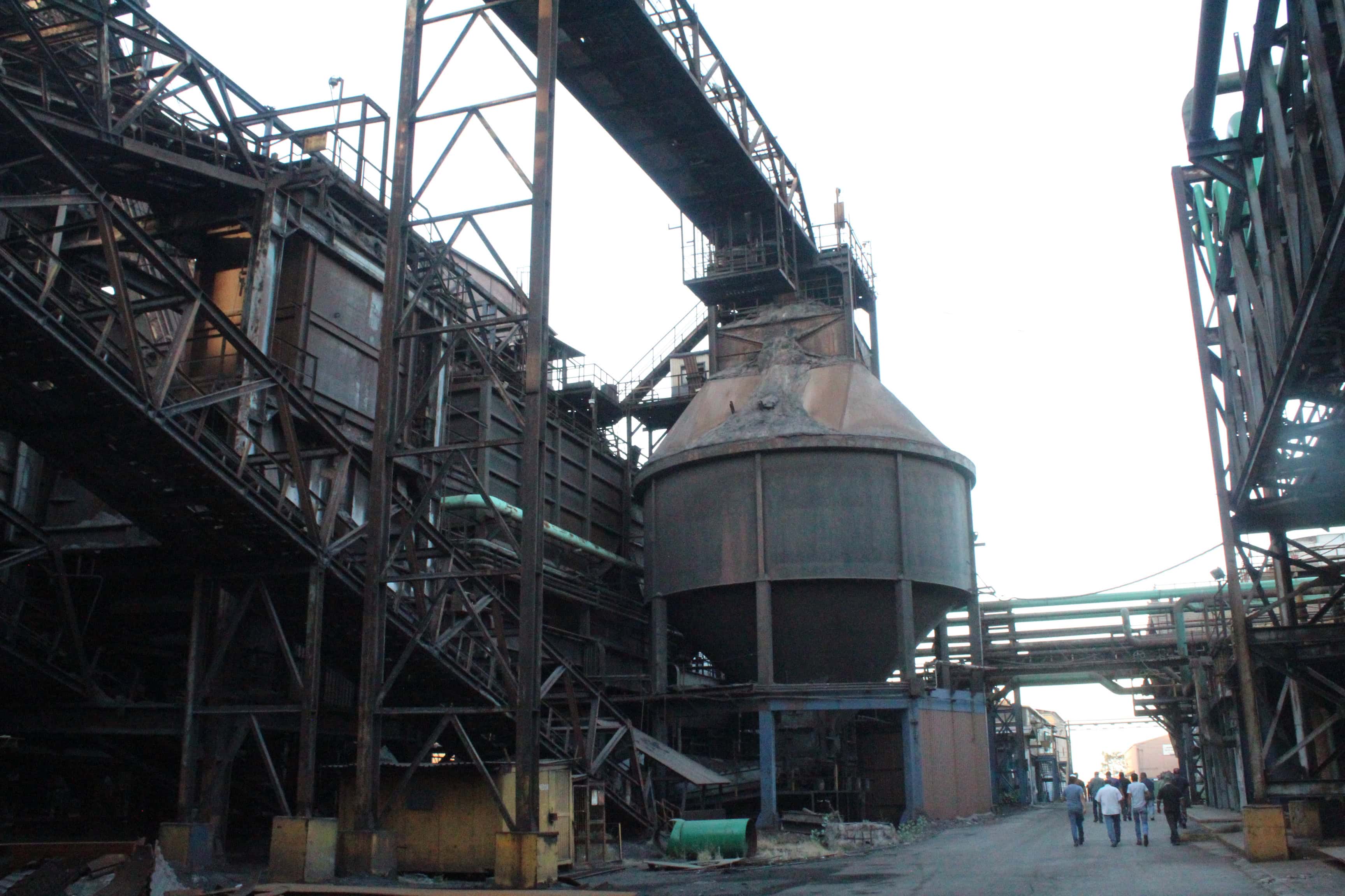Visita a Monclova de inversionistas clave para reactivación de empresa siderúrgica