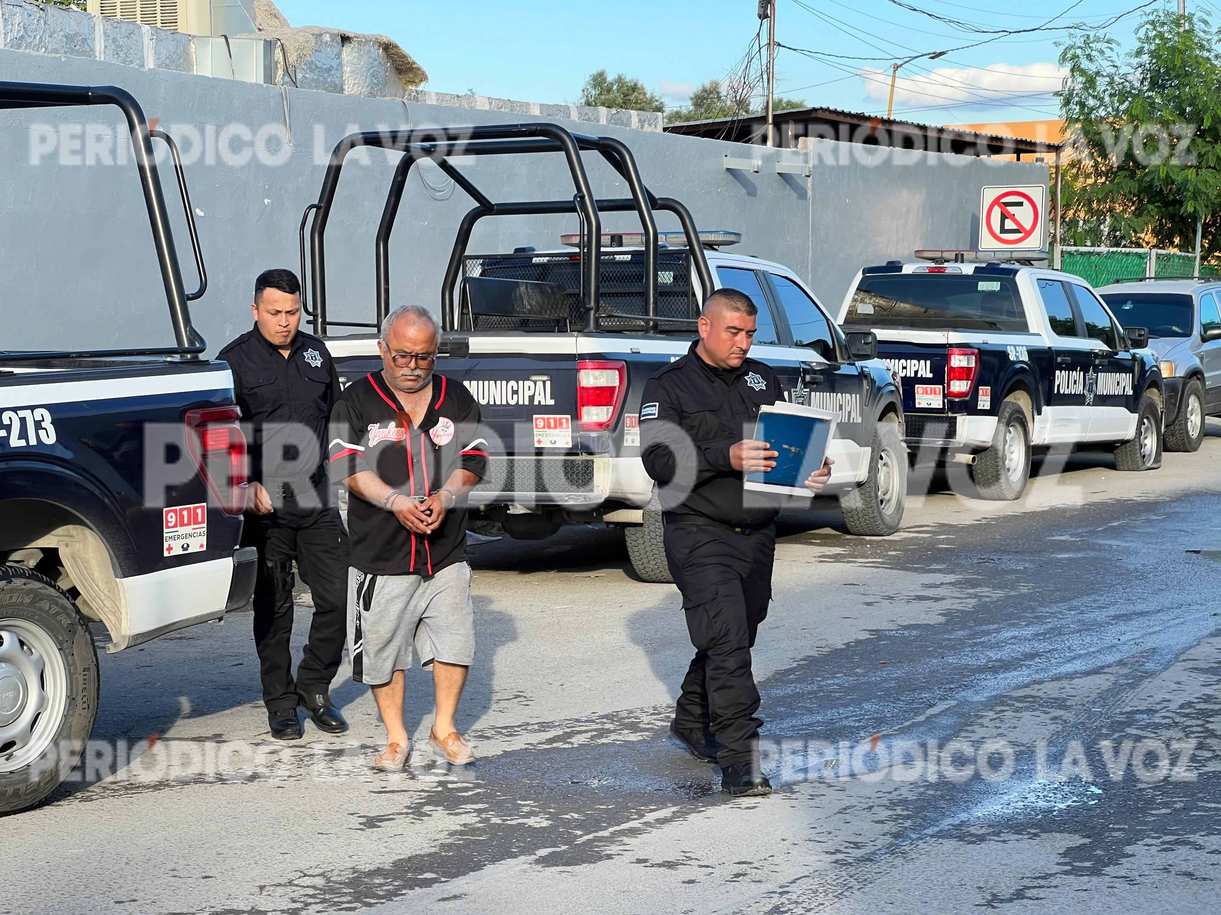 Fuerte altercado en Monclova termina con taxista arrestado