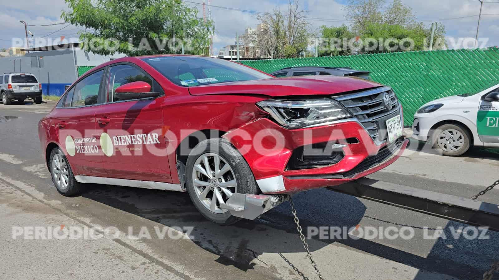 Accidente Vial en Monclova: Trabajadora de Gobierno Federal provoca colisión