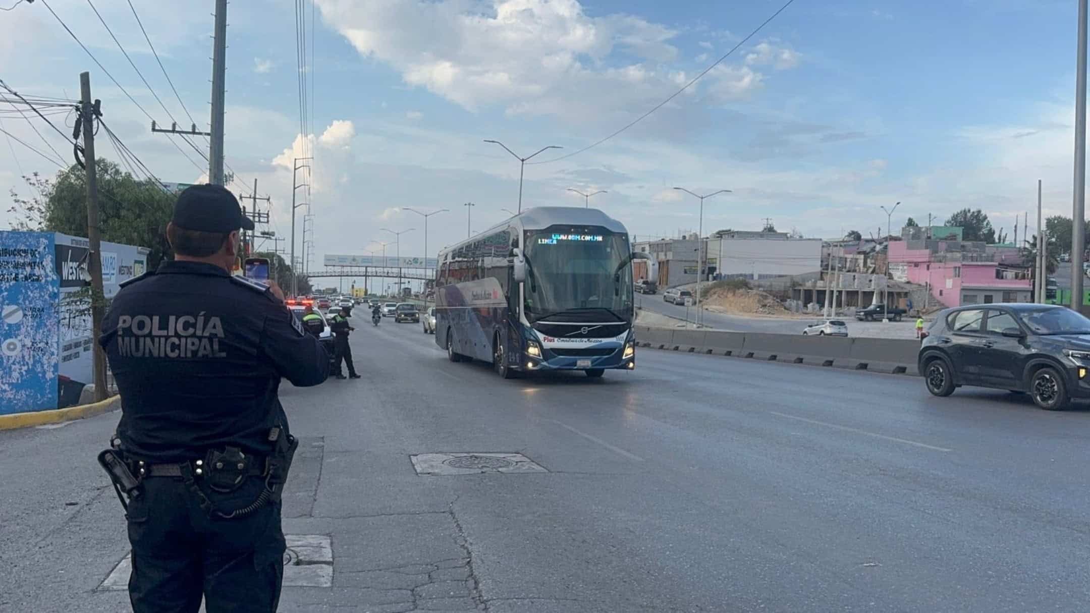 Manifestación en Saltillo exige justicia tras desalojo de adulta mayor