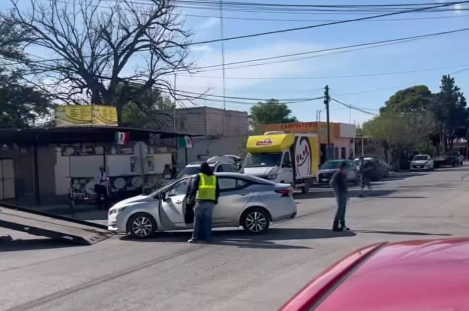 Accidente Automovilístico en Sabinas, Coahuila: Dos Vehículos Involucrados