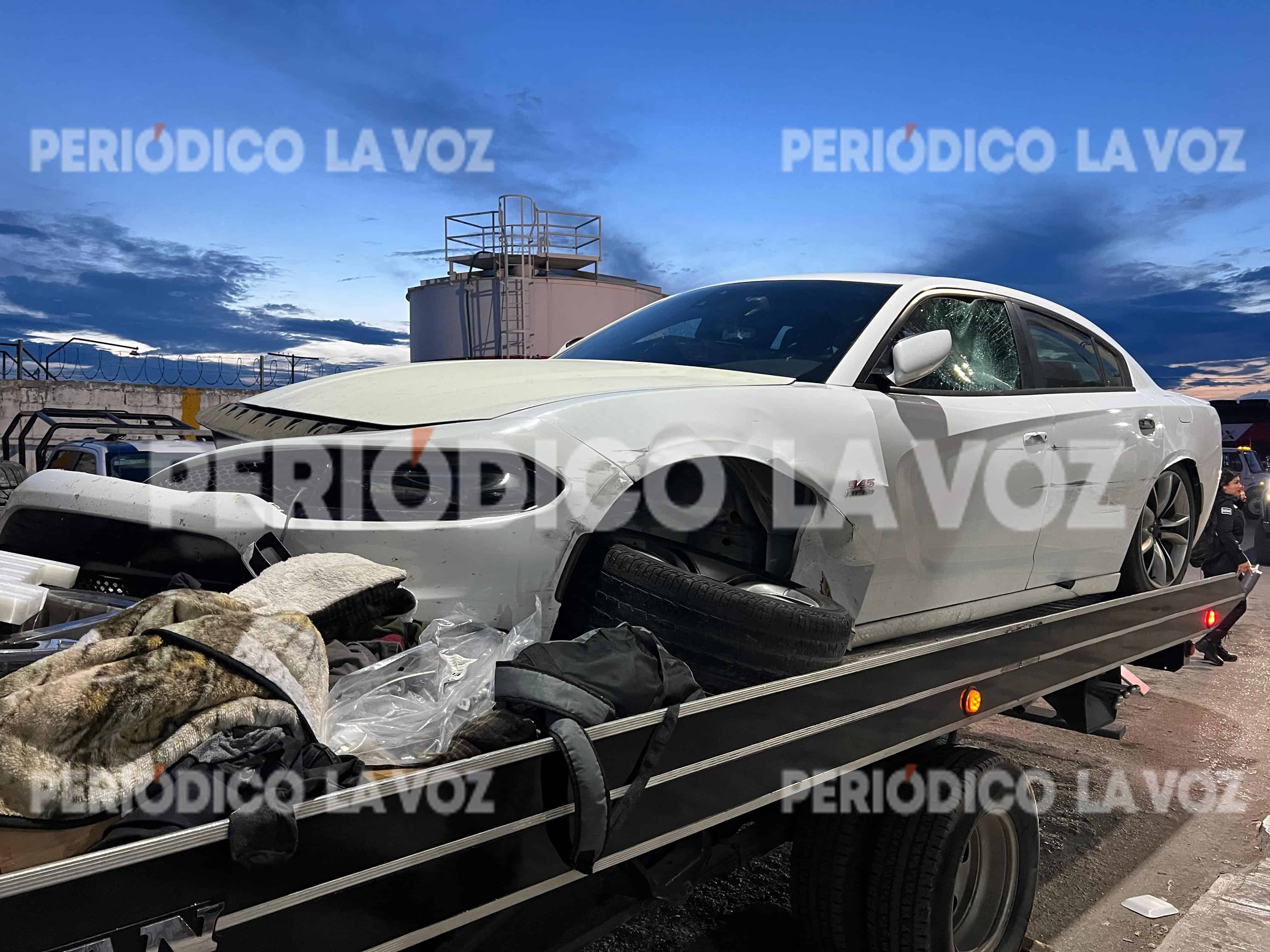 Intensa persecuci&oacute;n policiaca con Dodge Charger en Frontera deja caos vial