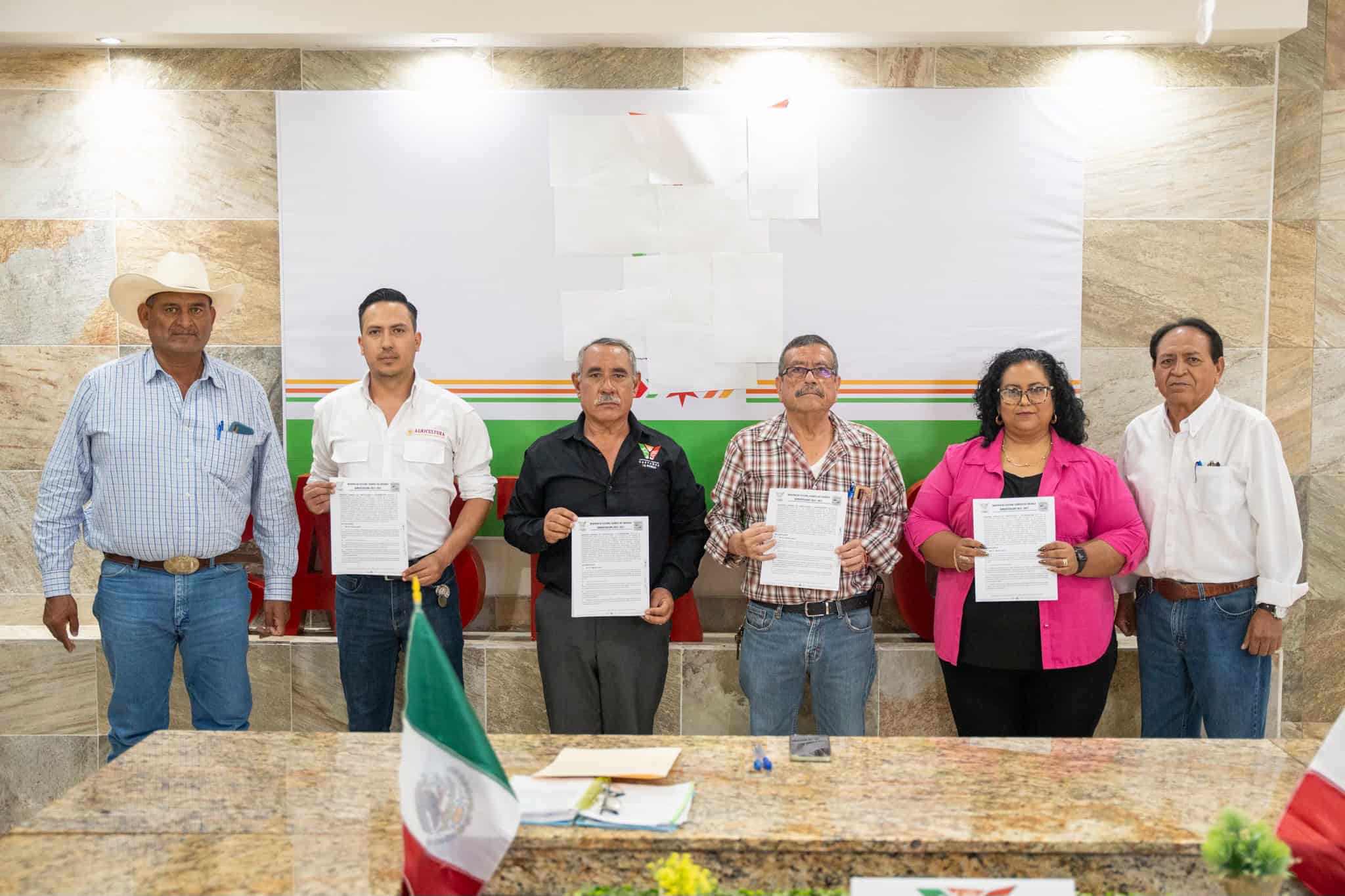 Firma de convenio entre Castaños y Chapingo para desarrollo rural