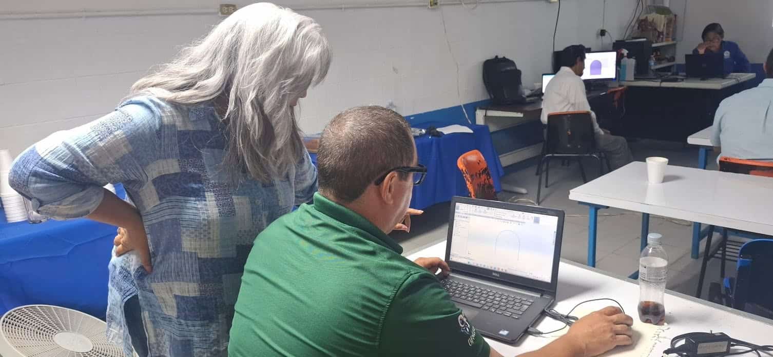 CBTIS 20 se Destaca con la Especialidad de Biónica