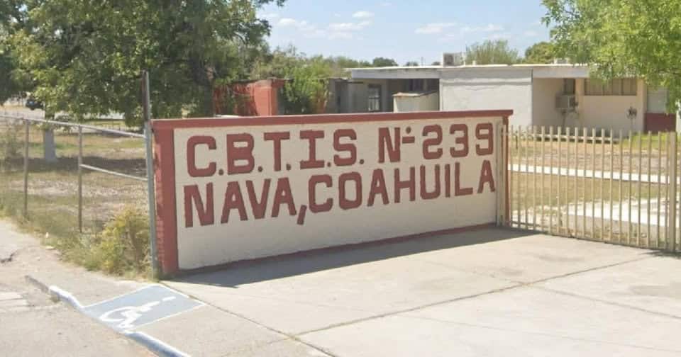 Pelea entre alumnas del CBTIS 239 opaca jornada del Día Naranja en Nava