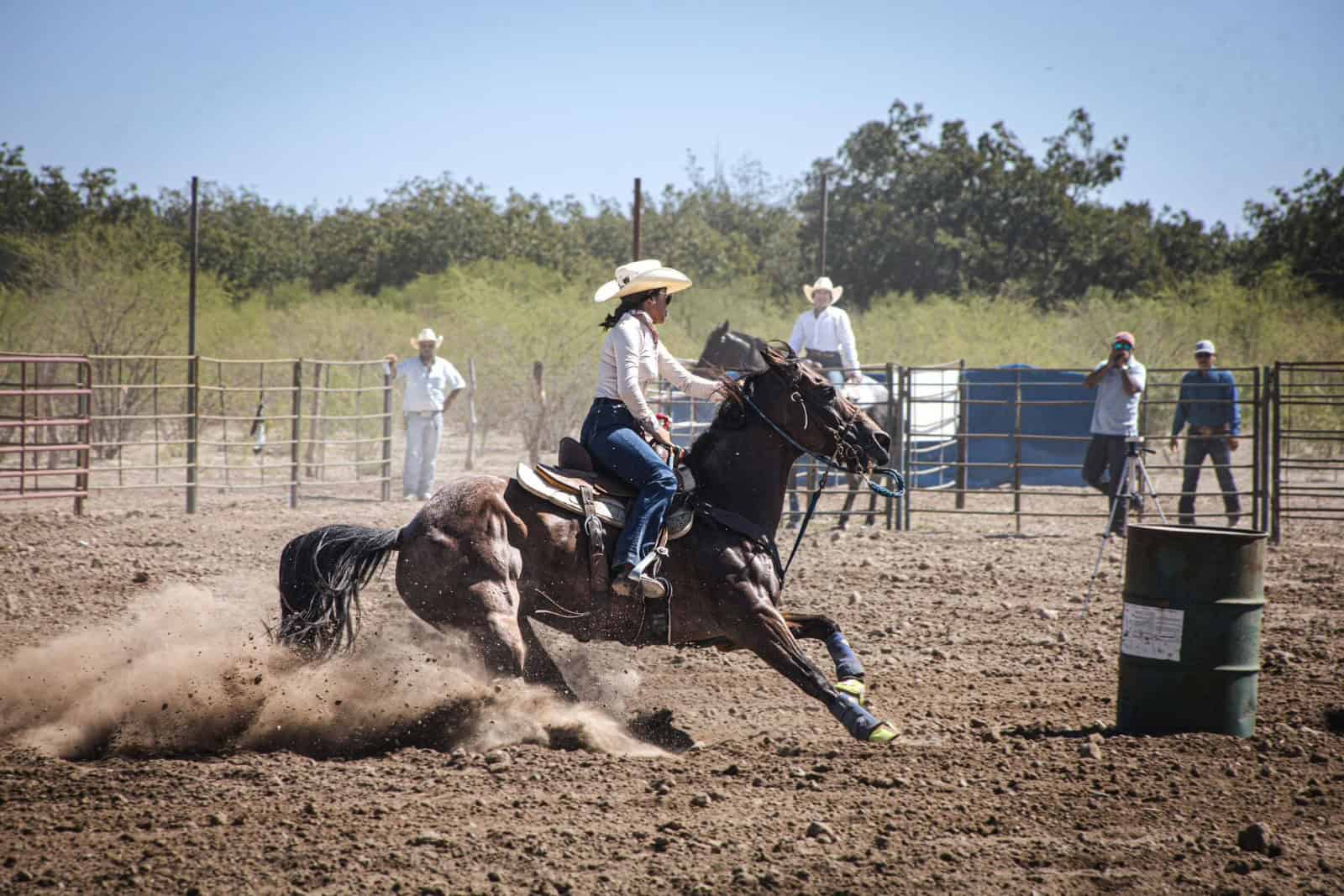 Jóvenes de Morelos brillan rumbo al Campeonato Estatal de Rodeo FMR