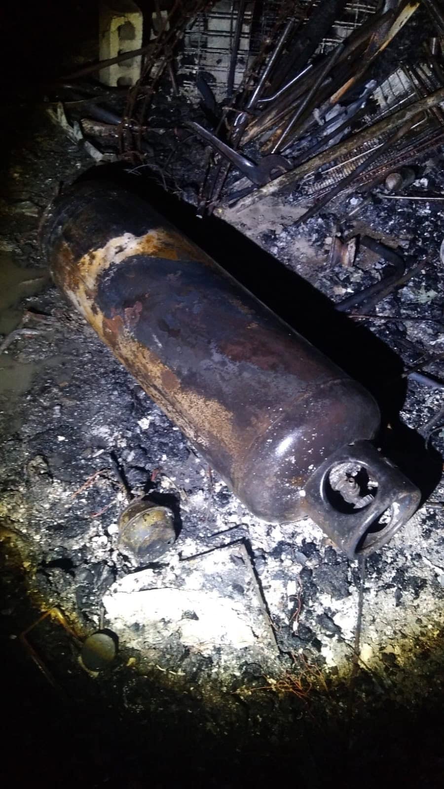 Voraz incendio consume casa habitación en la colonia Nueva Frontera de Allende