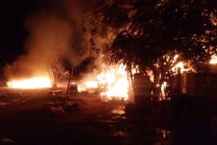 Voraz incendio consume casa habitación en la colonia Nueva Frontera de Allende