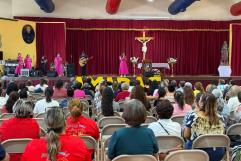 Realizan mujeres  retiro espiritual