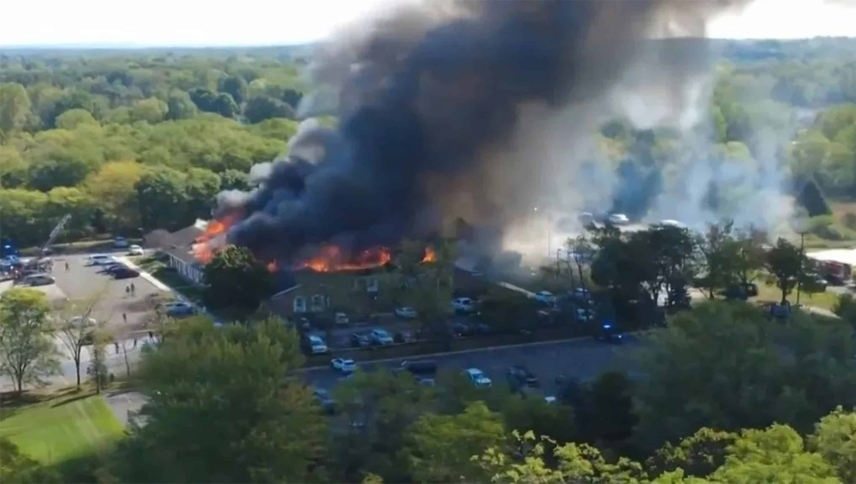 Tragedia en Michigan: Tiroteo e incendio en iglesia deja cinco muertos