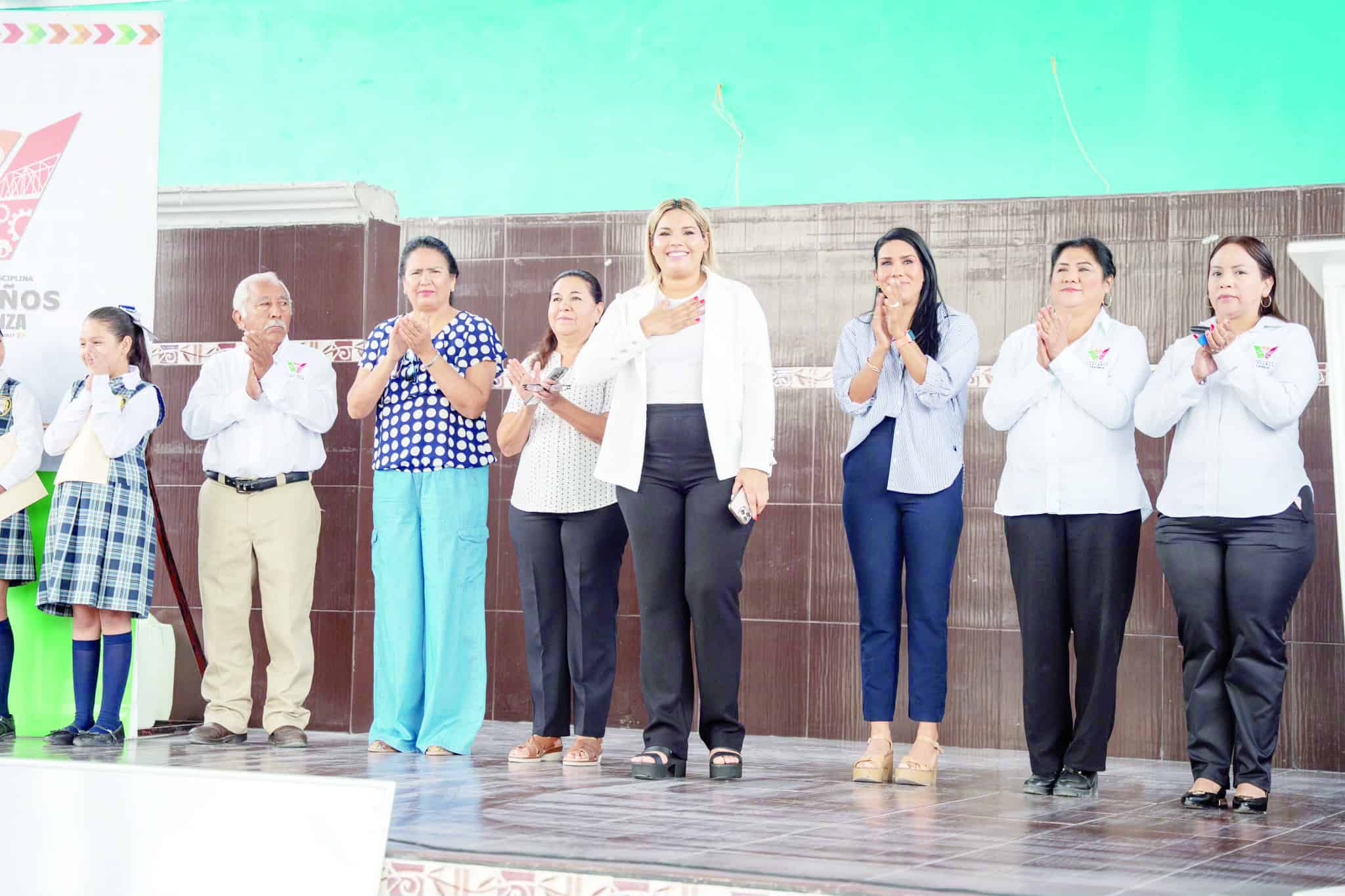 Alcaldesa Yesica Sifuentes Zamora fortalece compromiso educativo en Castaños