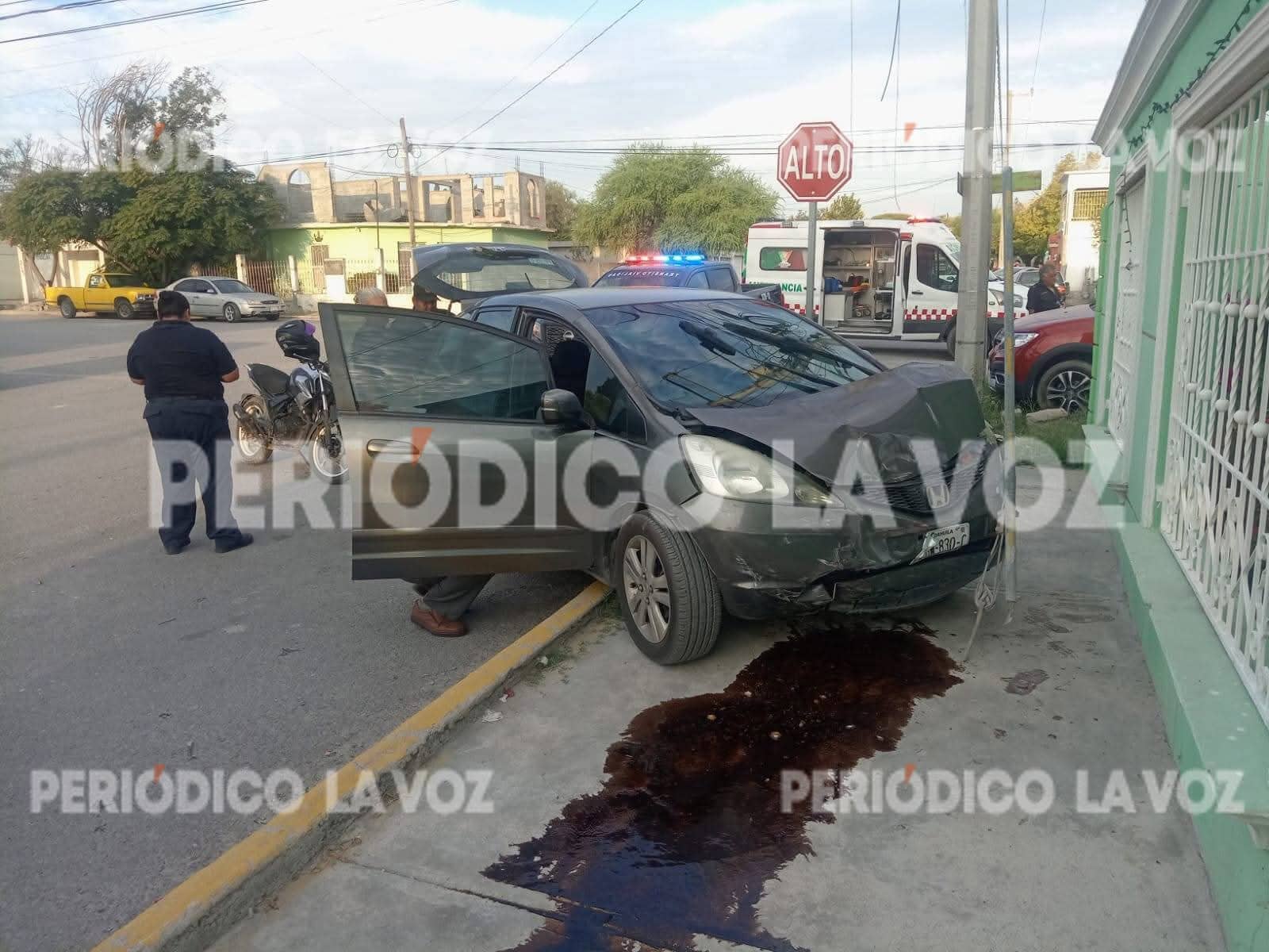 Accidente en Castaños deja conductor con molestias físicas