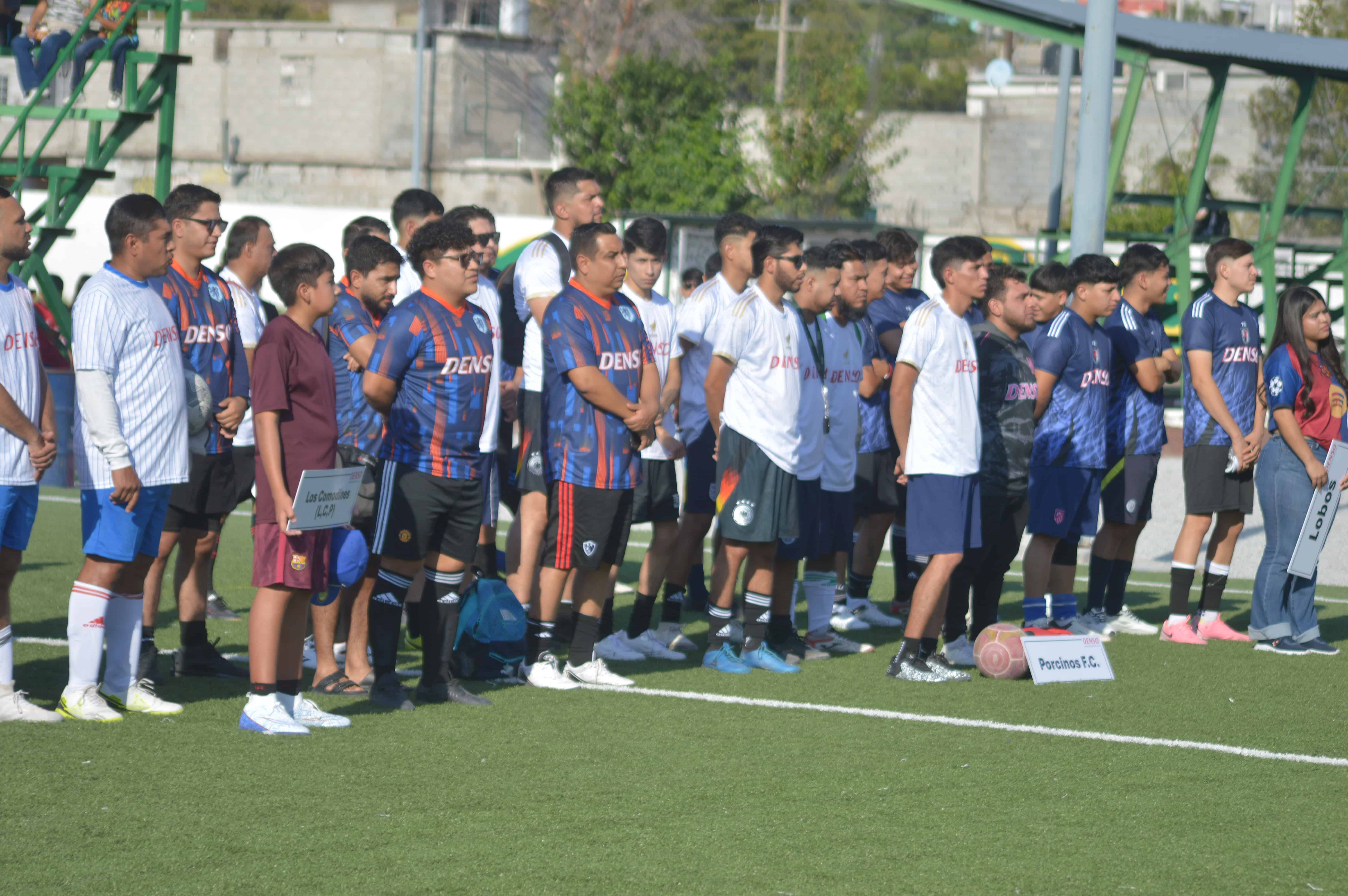 Mensaje de Bienvenida y Patada Inicial en Torneo de Fútbol de Denso Air System