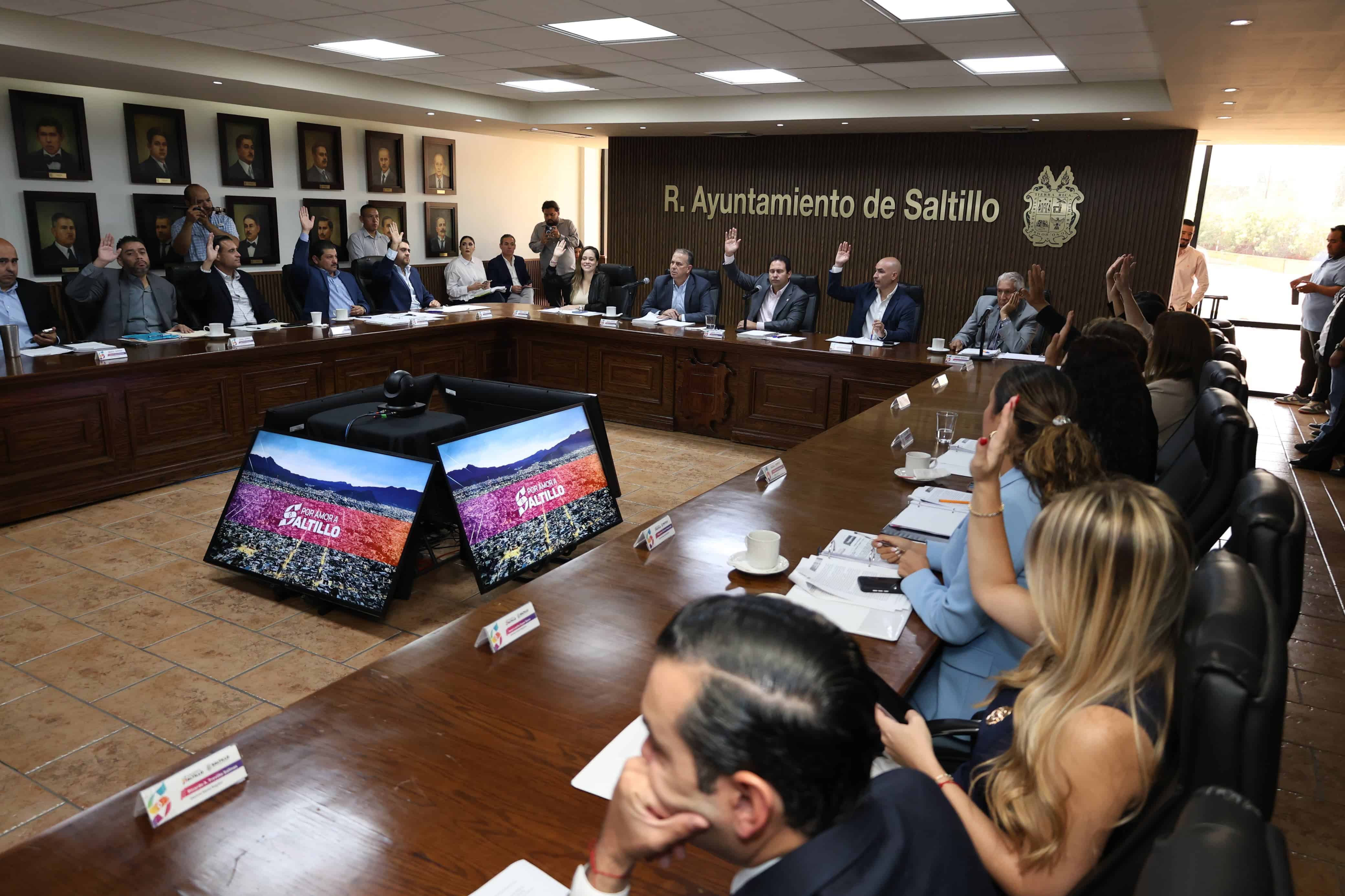 Saltillo otorga beneficios fiscales en sesión de Cabildo