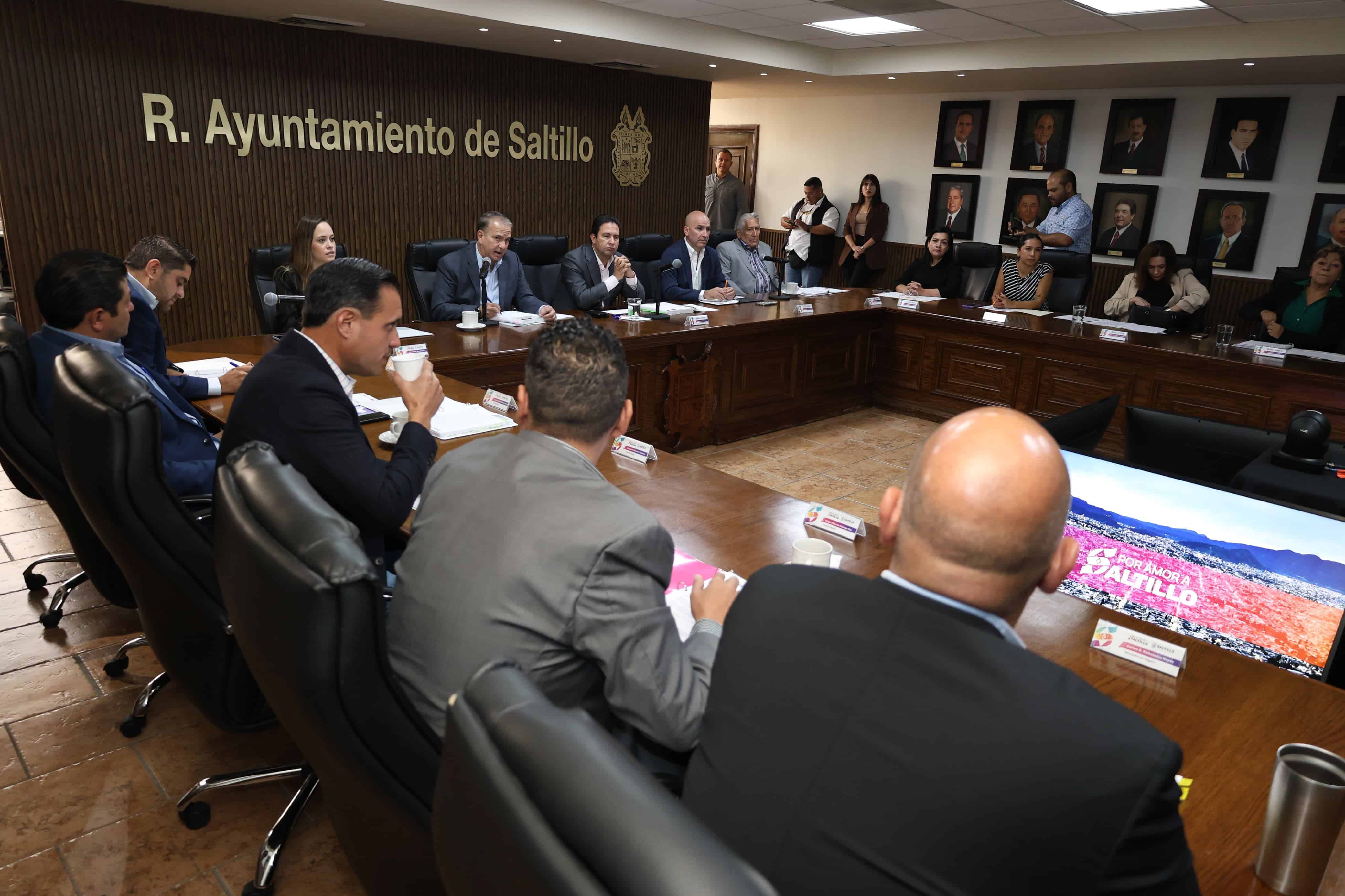Saltillo otorga beneficios fiscales en sesión de Cabildo