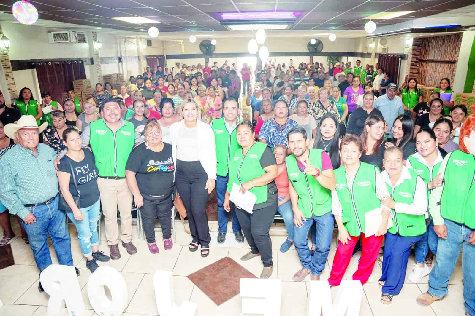 Alcaldesa Yesica Sifuentes Zamora lanza programa El Despensón en Castaños