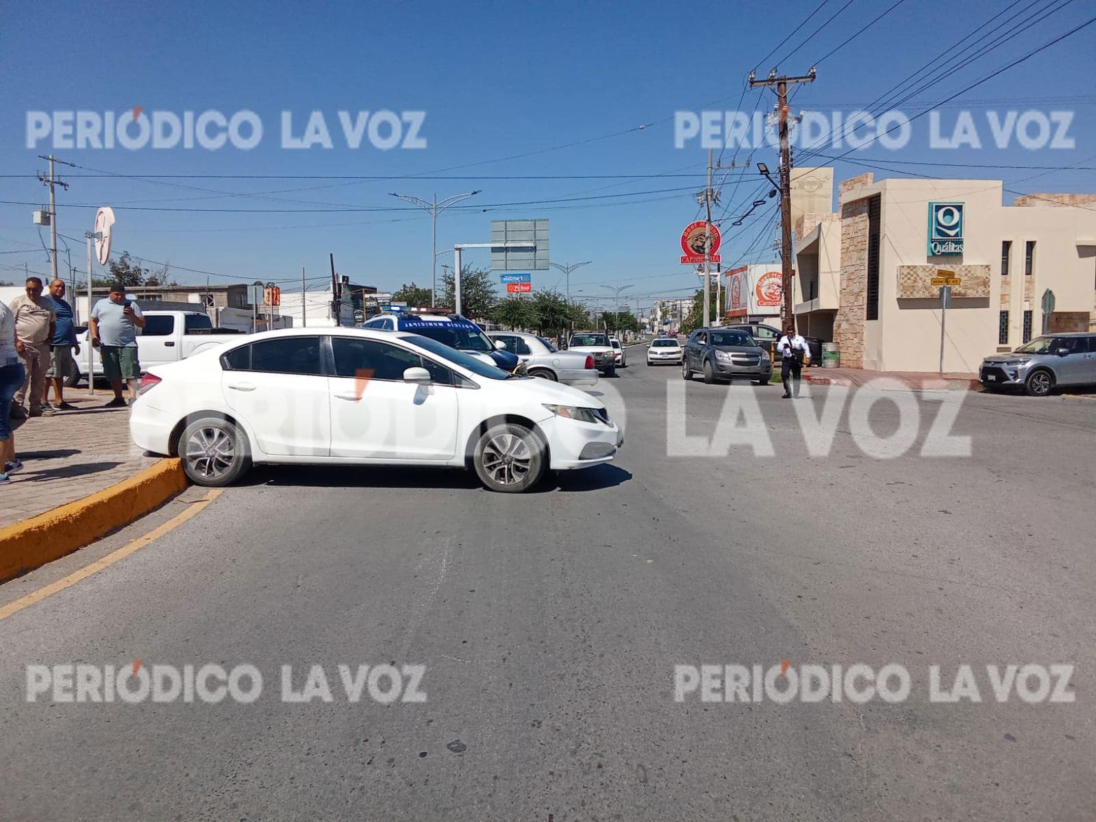 Accidente Vial en Monclova: Choque entre Vehículos en Calle Matamoros