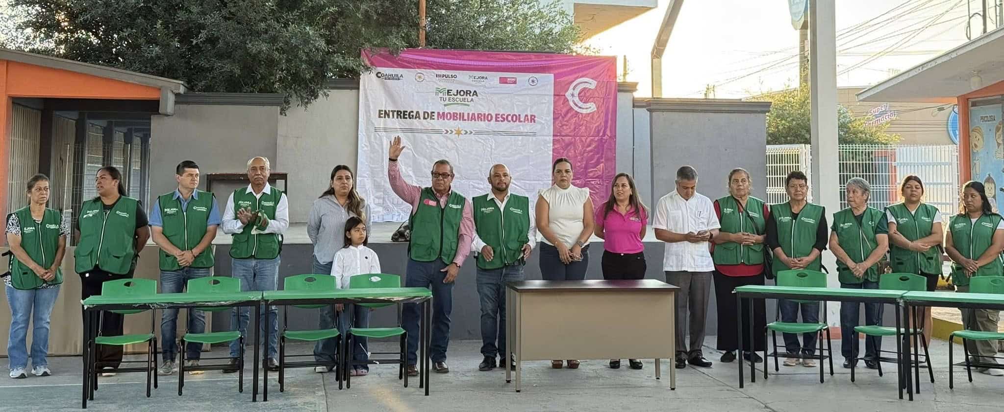 Avanza en Piedras Negras la entrega de mobiliario escolar: seis escuelas beneficiadas en primera etapa
