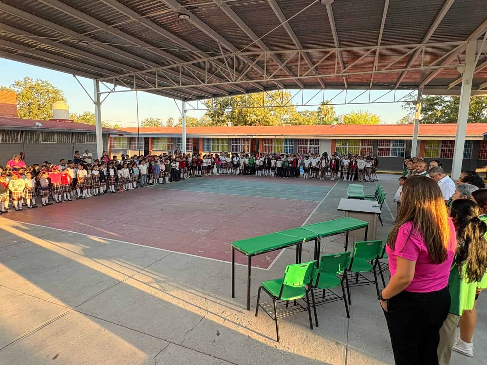Avanza en Piedras Negras la entrega de mobiliario escolar: seis escuelas beneficiadas en primera etapa