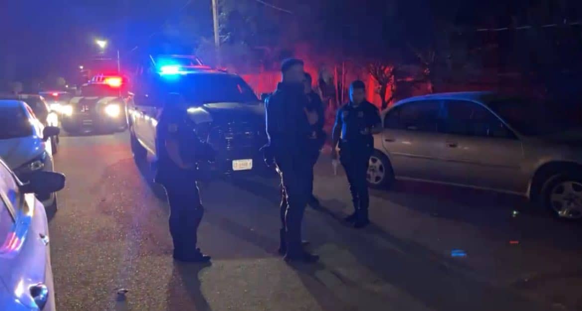 Persecución policial termina en choque y fuga en colonia Presidentes 4 de Piedras Negras