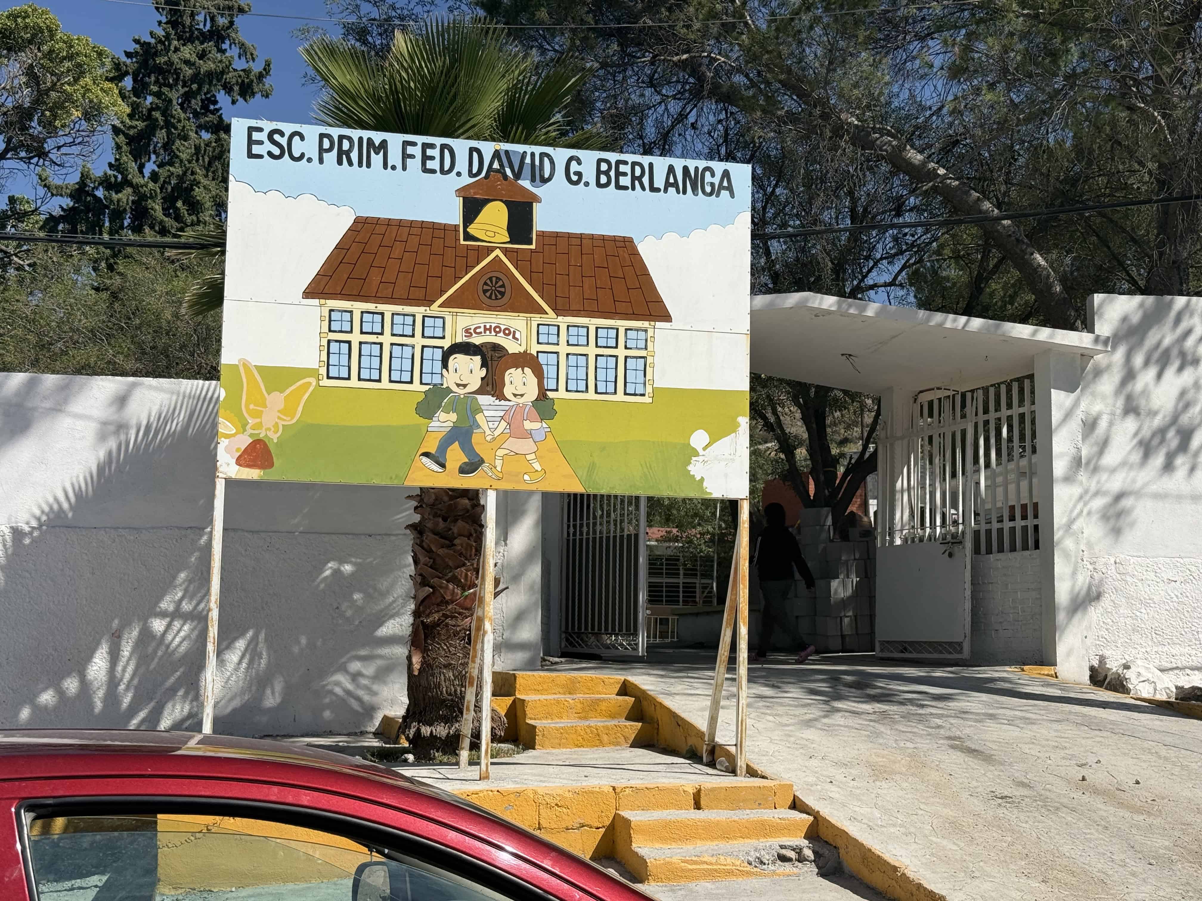 Supervisan obras en escuela de Bella Unión por hallazgo de túnel