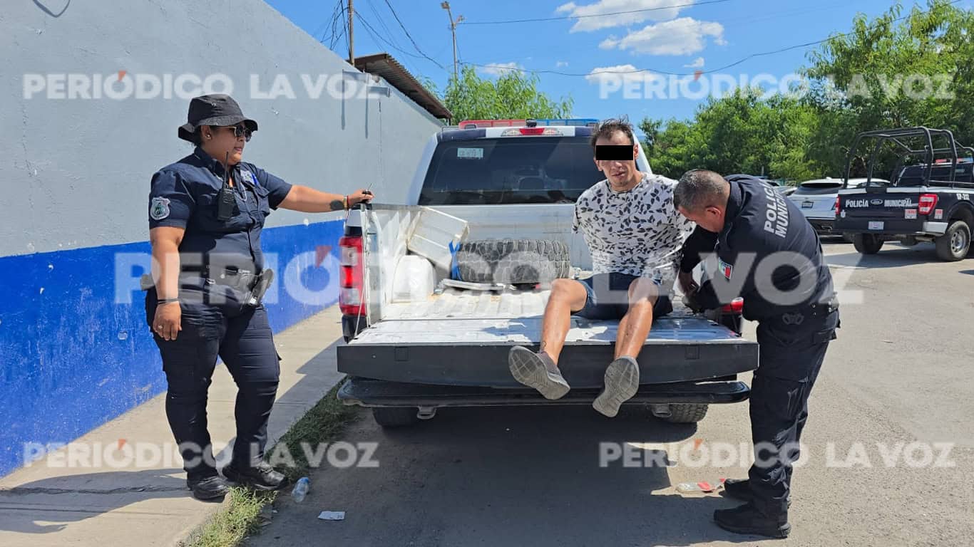Detenido hombre con cuchillo en Monclova