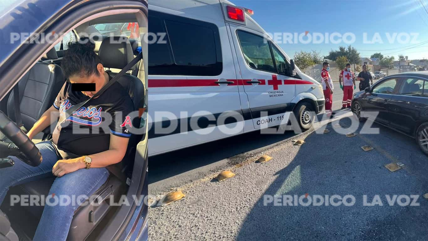 Mujer dormida al volante desata caos en Monclova