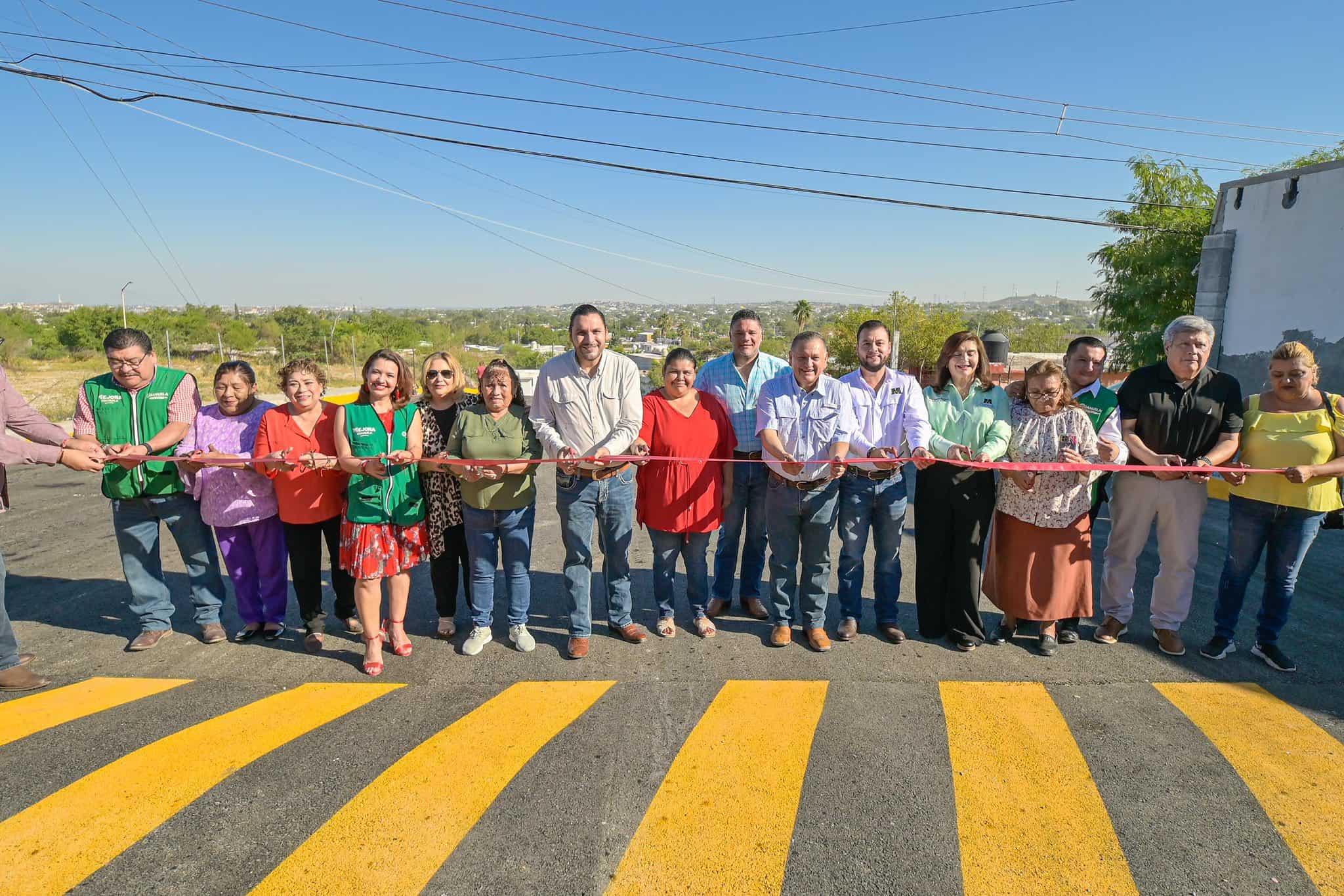 Inversión pública en Monclova mejora calidad de vida de vecinos con pavimentación
