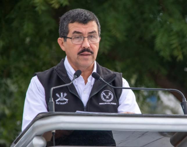 Estudiantes y trabajadores marchan exigiendo la salida del Rector Dámaso Anaya Alvarado