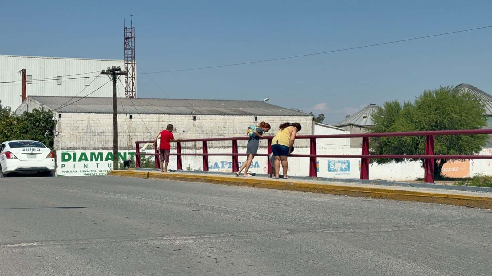 Regidor de Obras Públicas de Frontera alerta sobre falta de colaboración en limpieza de arroyo