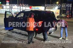 Joven conductora provoca colisión vehicular en Monclova