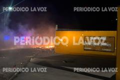 Intenso incendio en Colinas de Santiago moviliza a Bomberos de Monclova