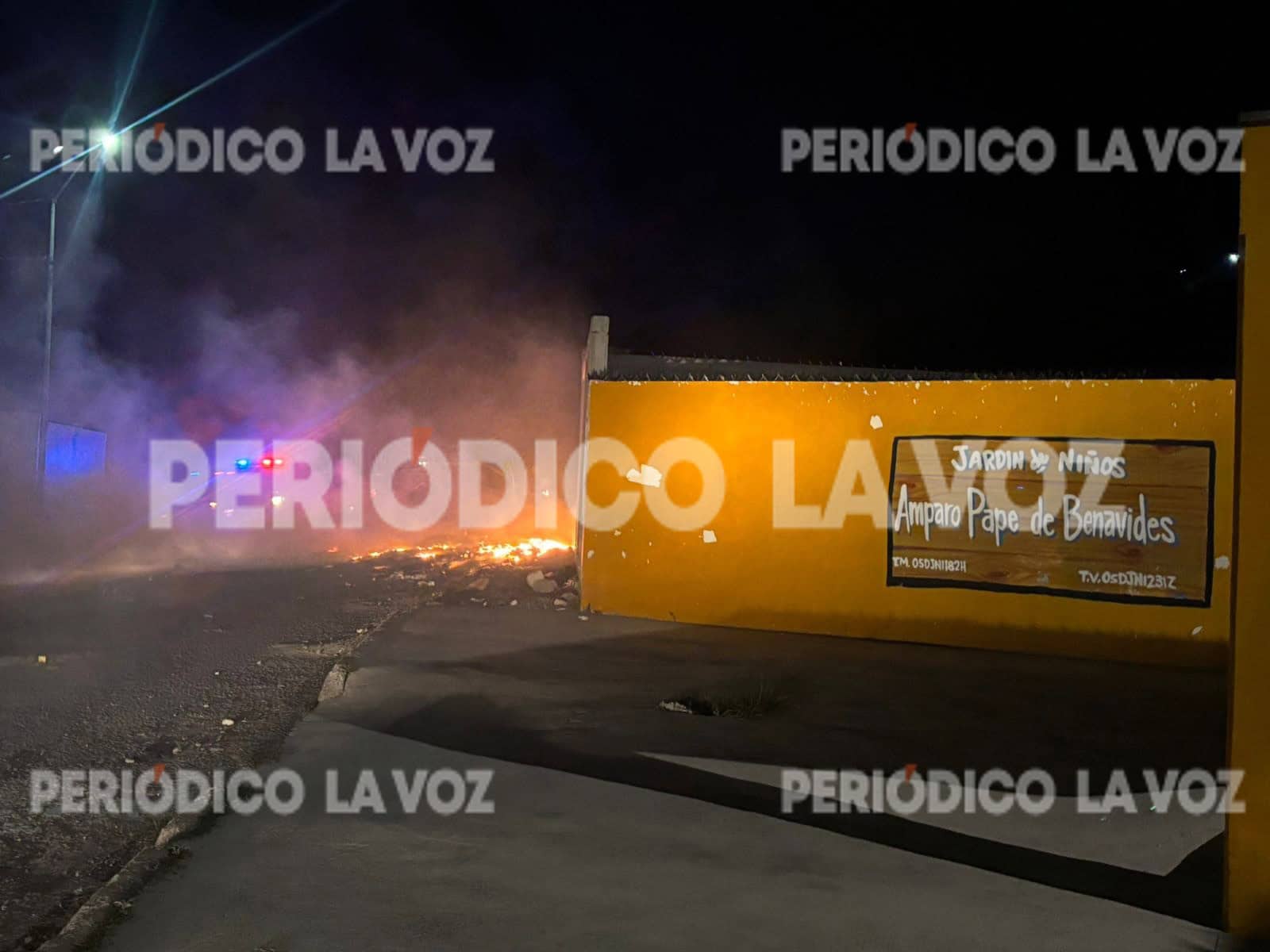 Intenso incendio en Colinas de Santiago moviliza a Bomberos de Monclova
