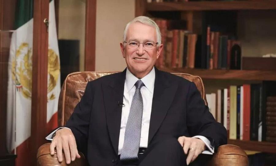 Ricardo Salinas Pliego critica bajos salarios en México