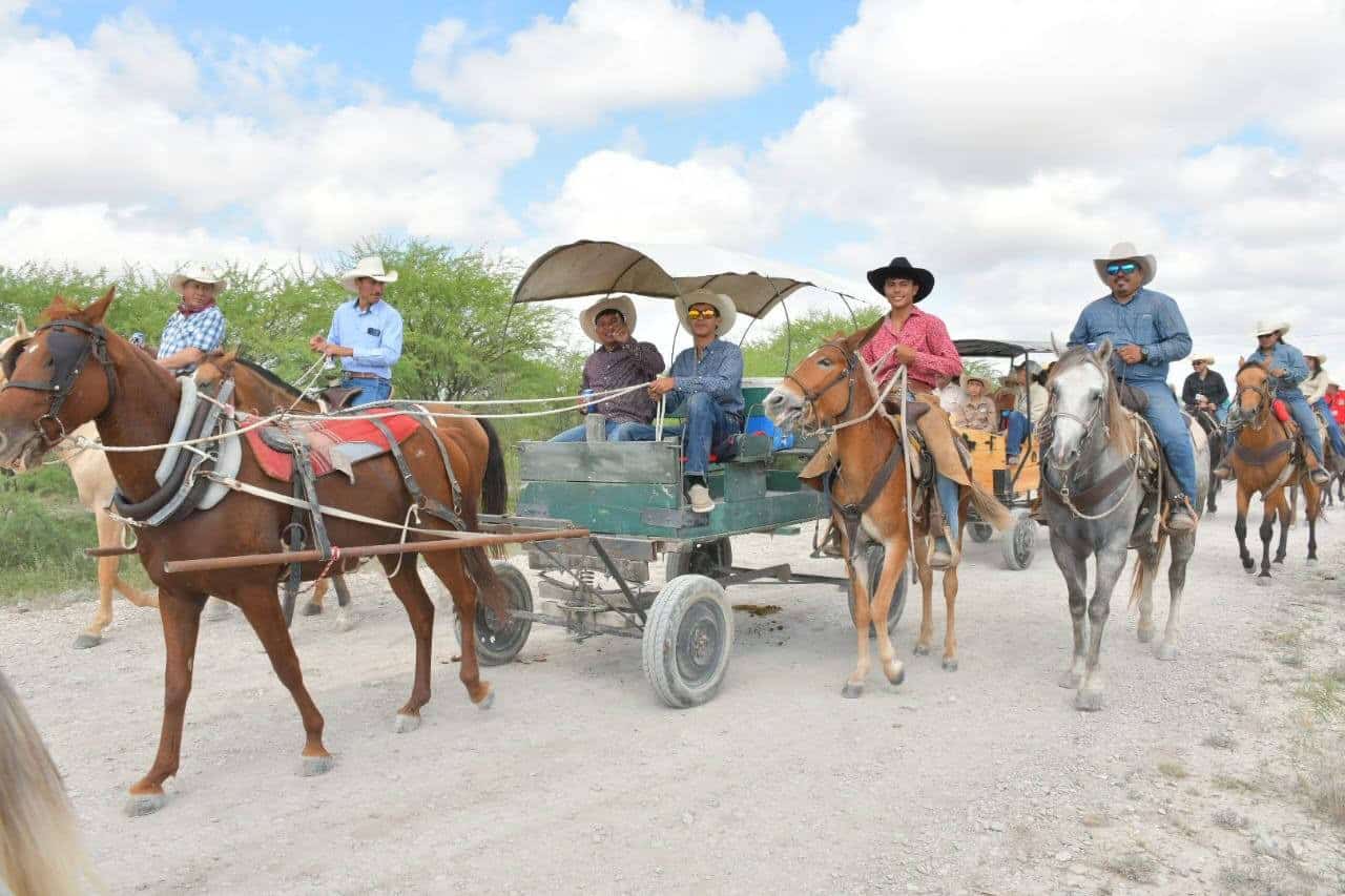 La Gran Cabalgata 2025 recorre Nueva Sauceda