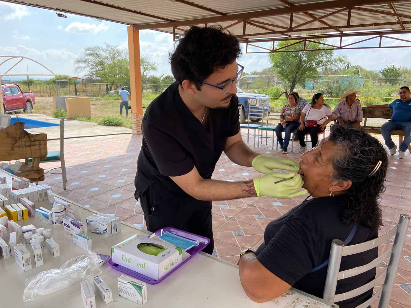 Acceso Equitativo a Servicios de Salud en Ejidos: Compromiso Municipal en Castaños, Coahuila