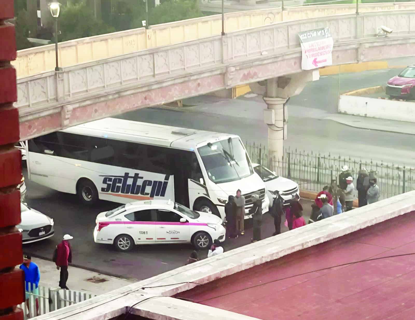 Protesta de pacientes de hemodiálisis en IMSS Coahuila