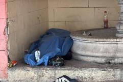 Hombre en situación de calle fallece en el centro de Saltillo