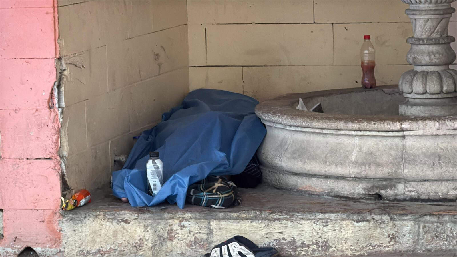 Hombre en situación de calle fallece en el centro de Saltillo
